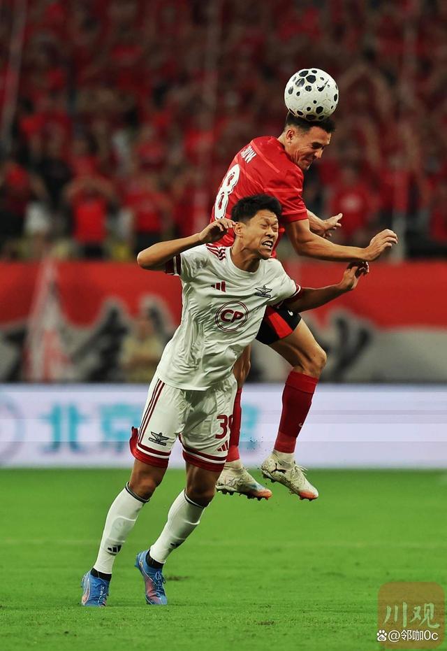  足总杯战况：武汉三镇防线稳固，广州队进攻受阻，姆巴佩成最佳